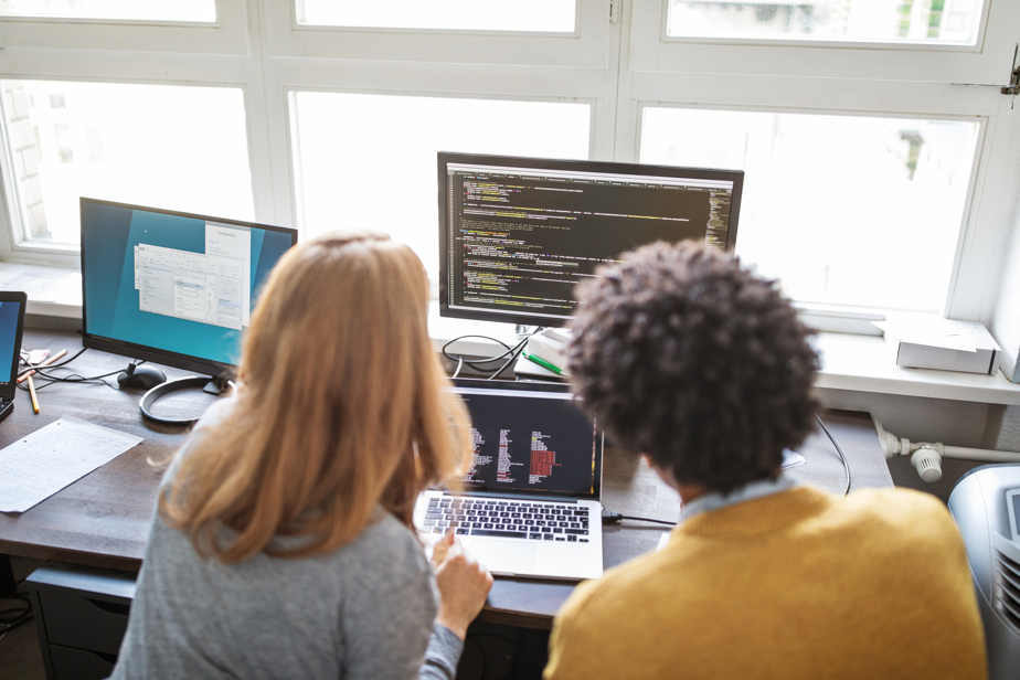 Guide complet des formations certifiantes en intelligence émotionnelle : débouchés professionnels, reconnaissance et conseils pratiques.